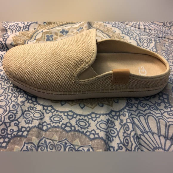UGGS “Delu” Tan Canvas Slip On Casual Sneakers Size 7.5 * New• - Picture 6 of 7